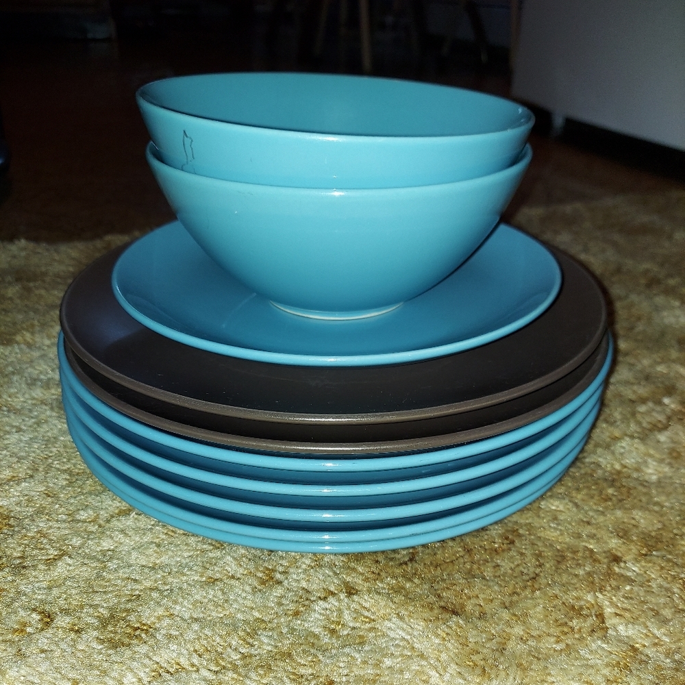 Dinner ware set